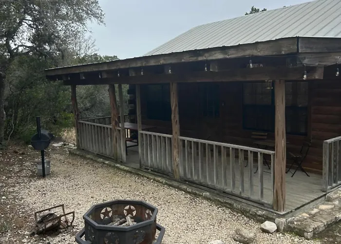 Honeycomb Hideouts Fir Deer Life Cabin