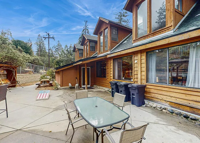 Hidden Lodge