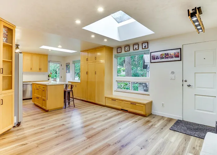 Classic Woodinville Wine Country Escape!