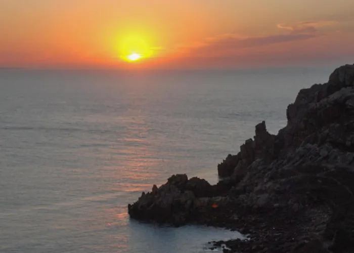 4 Bedroom Beach Front Home In Plougasnou