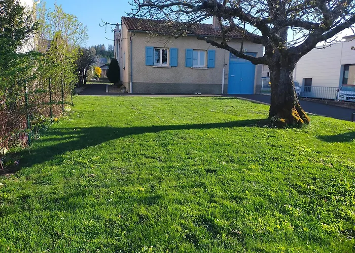Chez Tata Malou - Maison avec jardin, cour fermée, proche toutes commodités