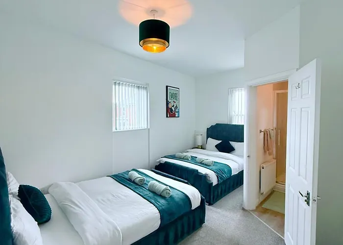 Villa: Monopoly Holiday Home