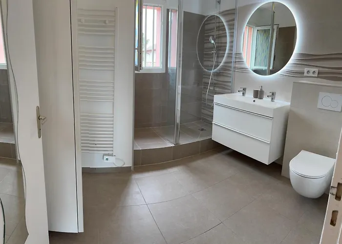 Maison proche plage avec jacuzzi