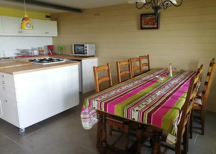 Charmante petite maison proche de Meymac