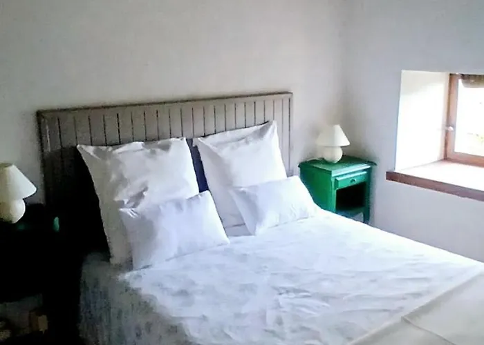 La croix des Landes gîte ou chambre d'hôte avec piscine à Chouvigny
