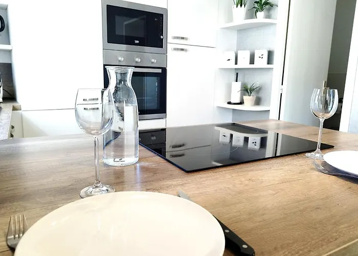 Elegant Apartment in the Heart of Chantilly Just Steps from the Château
