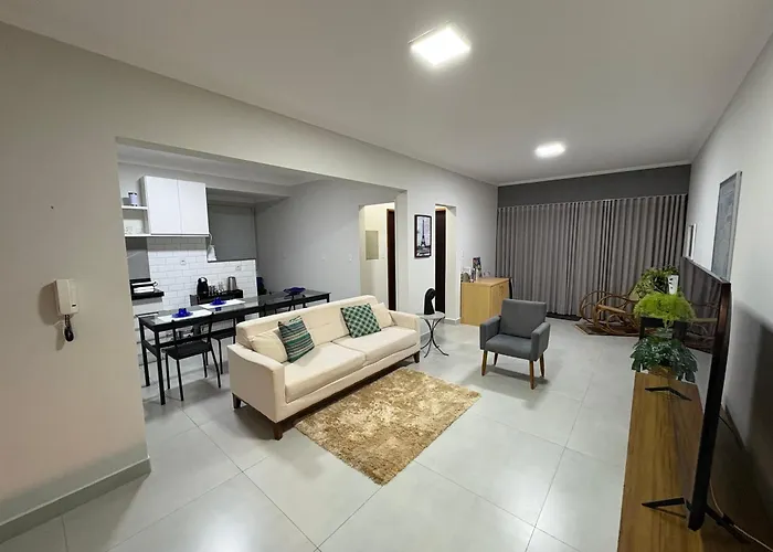 Apartamento no centro de São Lourenço e a 750 metros do parque