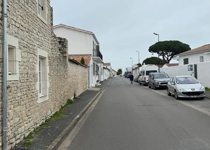 Chai des tortues - Ile de ré - 250 m de la plage - Rivedoux plage 3 chambres - 2 salles d eau - 1 à 6 personnes