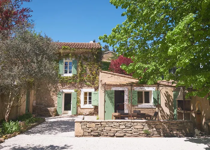 Maison provençale avec jardin