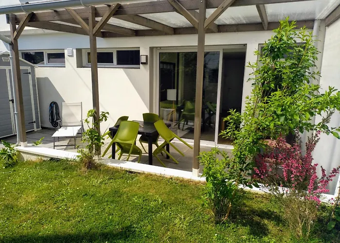 KALEE Appartement T3 Terrasse avec petit jardin