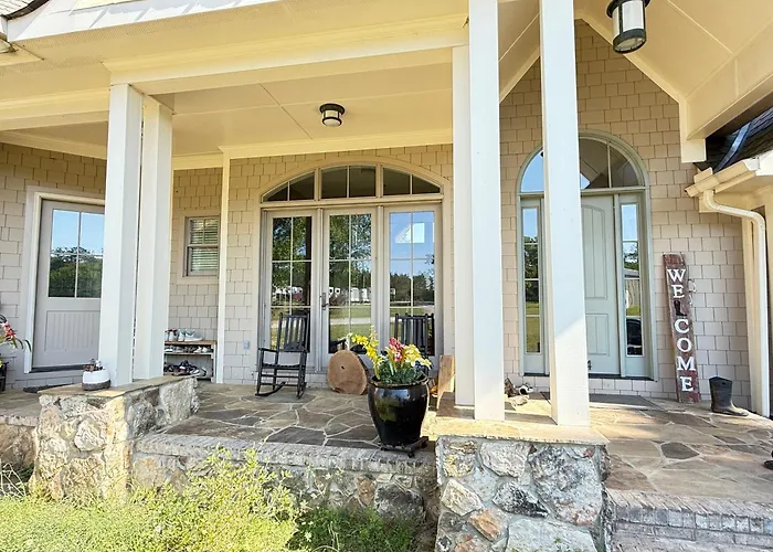 Hidden Stables On Chancey Pond Rentals, Llc