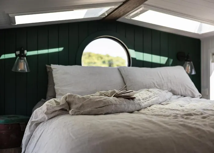 Folktales Rest - Tiny House Unique Stay