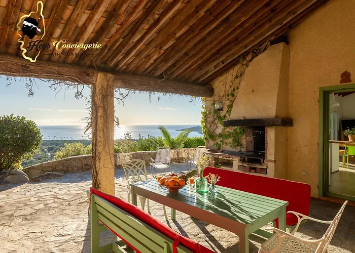 MAISON FAMILIALE SUPERBE VUE PANORAMIQUE à 2min de la plage de Pinarello