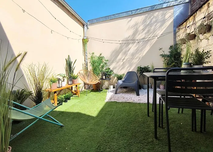 Les Grumes, Centre Ville, Jardin,Self check-in, FreeWifi, Netflix