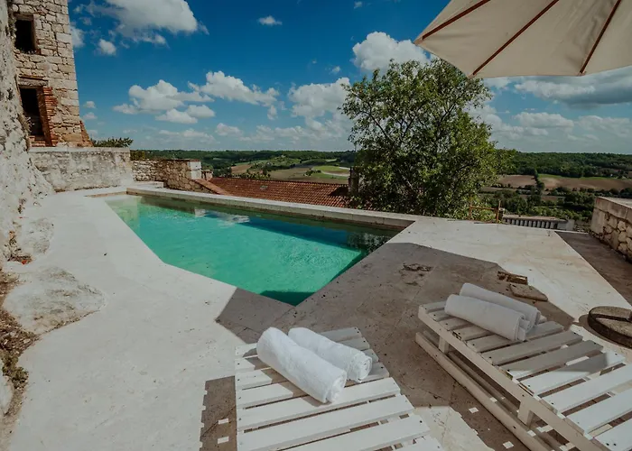 La tour de Cadel Maison 130m2 piscine Lauzerte