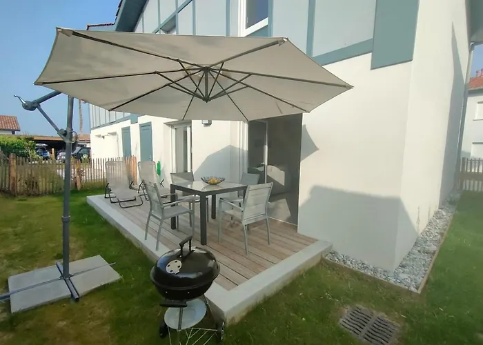 Lou Cantoun Villa neuve 6 à 8 personnes