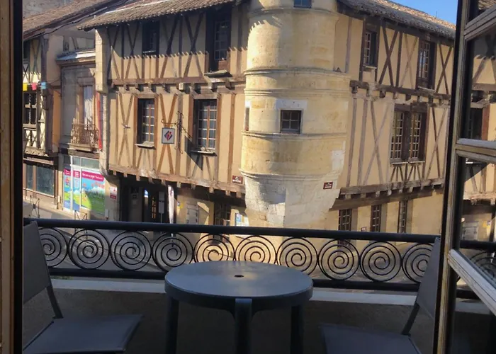 Maison au coeur d'un village