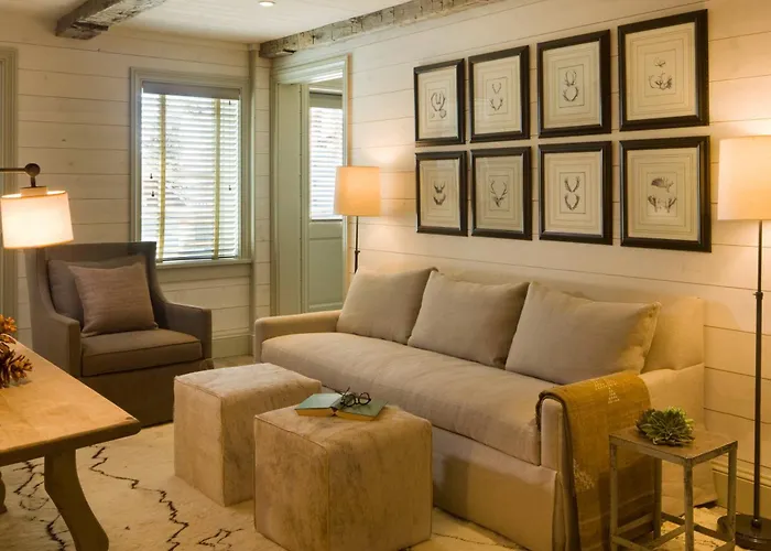 Eleven Scarp Ridge Lodge