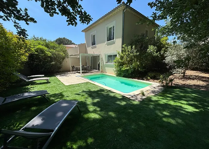 Les Jardins du Castelas by Perier-Provence
