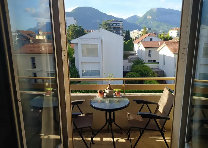 chambre individuelle très confortable avec verrou