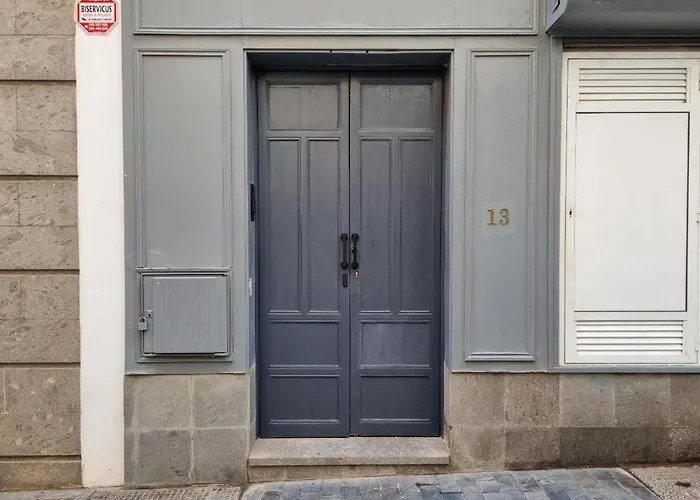 Hotel cerca del colegio: Compass House