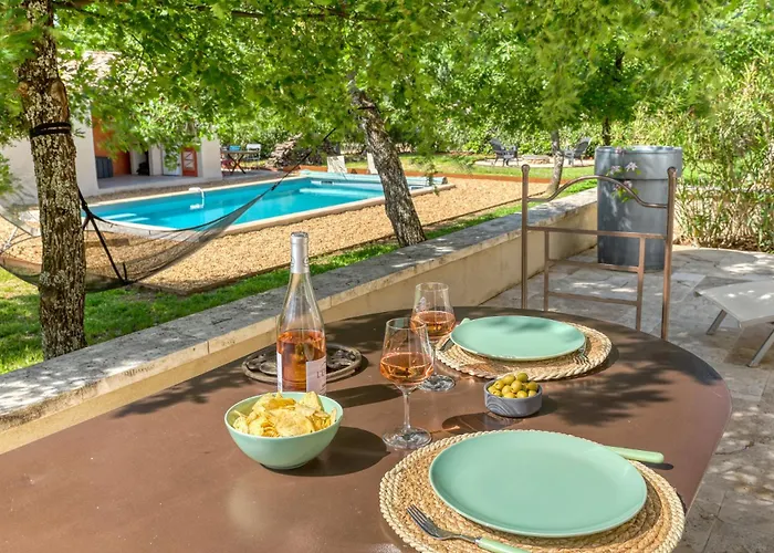 Gite neuf avec piscine Bio uv