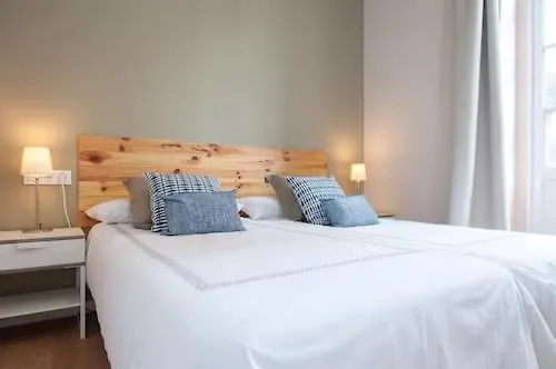 Triana 103 Rooms&Suites