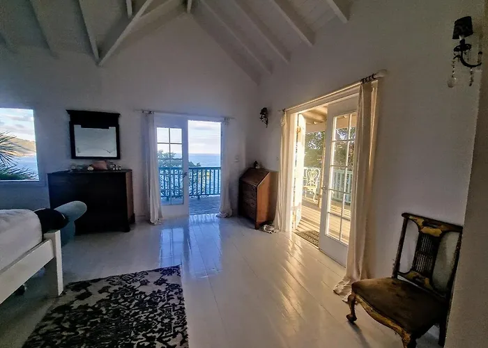 Lowena Cottage