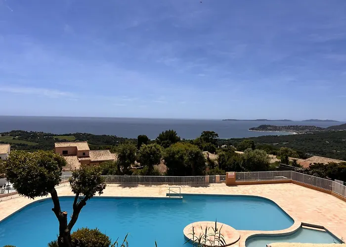 Studio Pool House 2 Etoiles Vue Mer Panoramique Amazing Sea View Wifi Linge Linen Inclus Aircondition