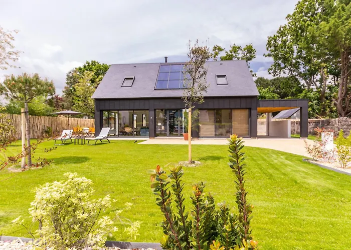 Maison moderne et lumineuse à 900m de la plage, jardin privé, terrasse, barbecue et 2 vélos adultes inclus. - FR-1-306-1204