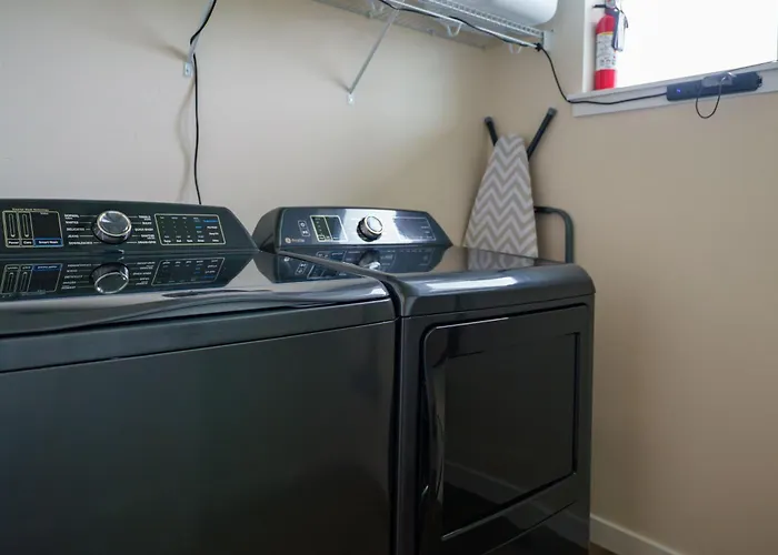 Golf Getaway, Hot Tub, Ev Charger, New 2025 Build