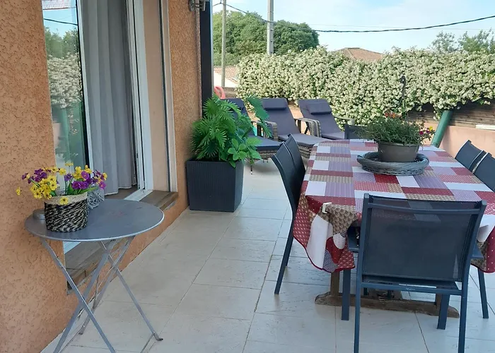 Charmante villa tout confort,sans vis a vis avec piscine