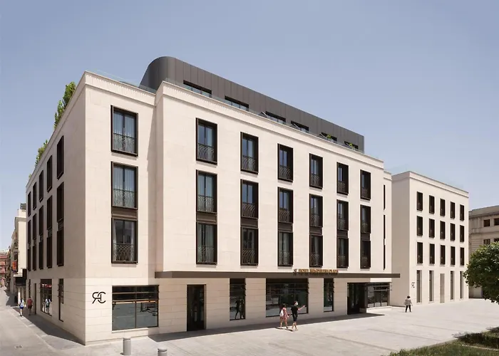 Hotel familiar: Radisson Collection Hotel, Magdalena Plaza Sevilla