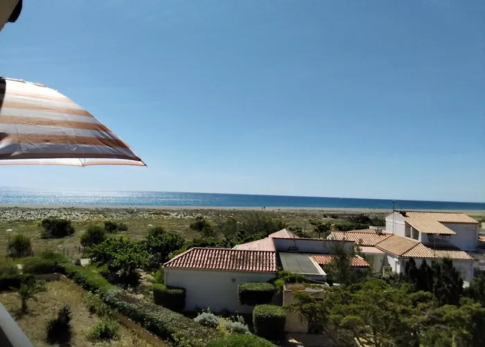 Appartement CHLOE vue mer et Canigou 1ere ligne