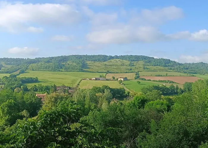 Cordes sur ciel et piscine