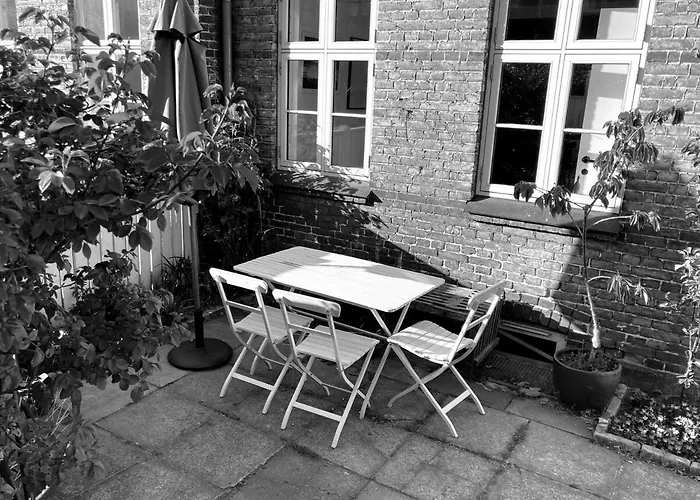 Historic Townhouse In The Heart Of Copenhagen