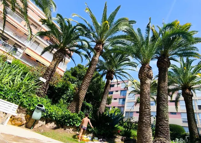 Home2Sea - Piscine, Jardin, studio cabine, 1 canapé lit convertible 2 ADULTES, 1 lit superposé triple 3 ENFANTS ou ADOS