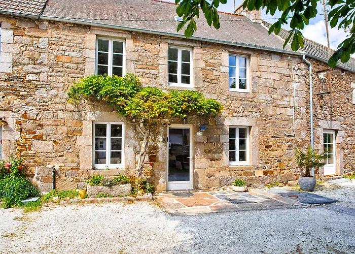 Gîte La Glycine à 5 min de la Plage Siouville