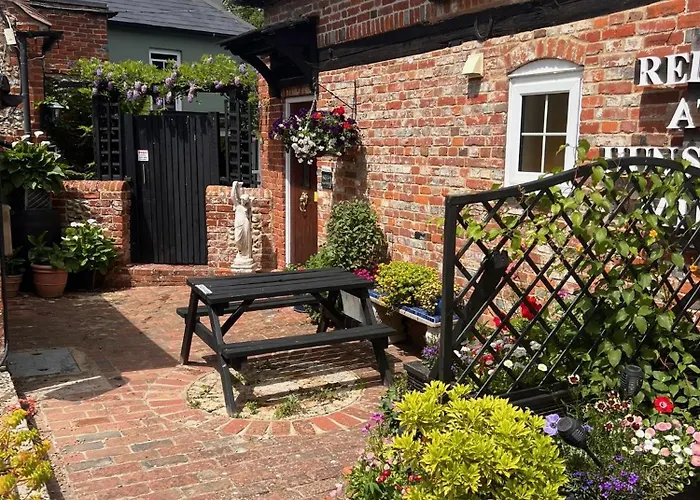 Hunston Mill Cottages Self Catering, Dog'S Stay For Free And We Have A Dog Paddock