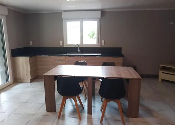 Beautiful Very Spacious Studio