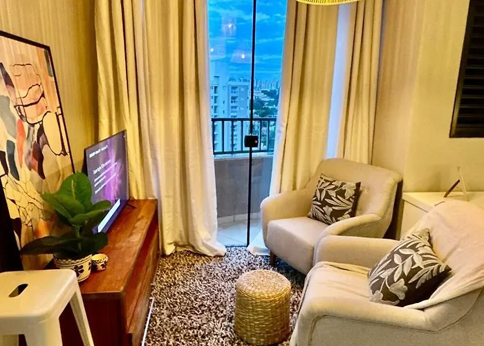 Studio 84, Panoramic View
