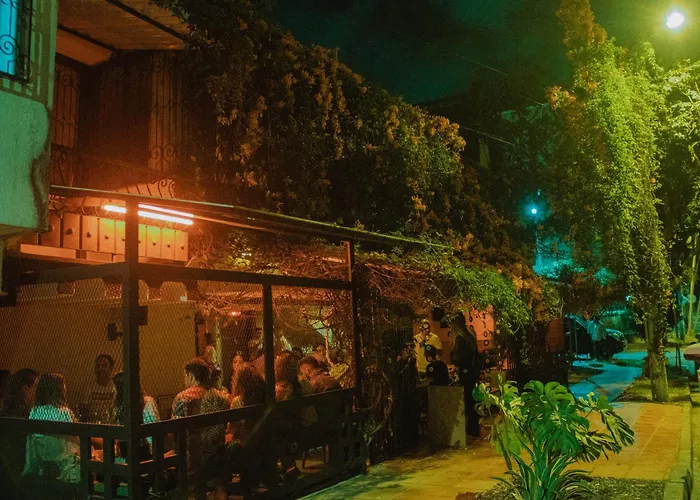 Casa En Llamas Hostal & Audio Bar - Armenia Eje Cafetero