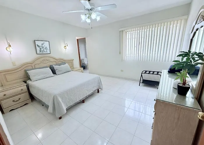 Casa Completa, Hosp Angeles, Tec Mty Y Facturamos