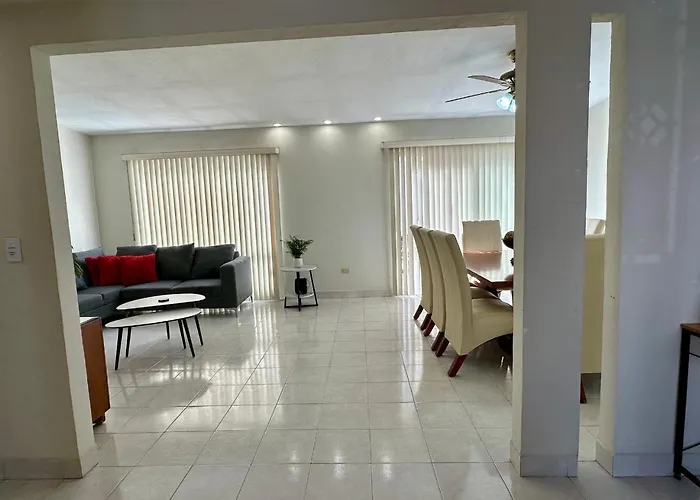 Casa Completa, Hosp Angeles, Tec Mty Y Facturamos