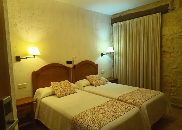 Hotel cerca del colegio: hostal Decerca Prádena
