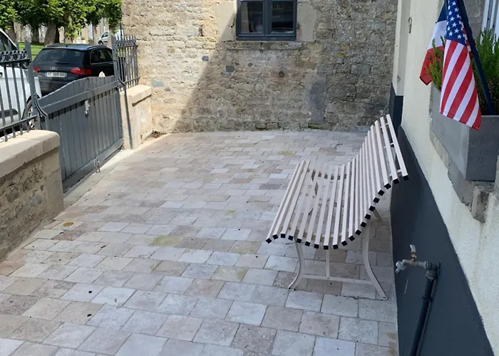 Maison 8 personnes localisée au cœur de Sainte-Marie-du-Mont