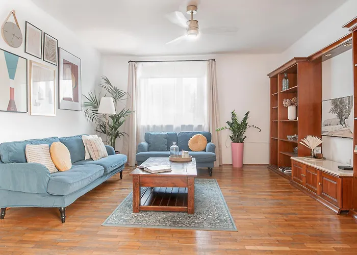 Tuyo Casa Sarabandy