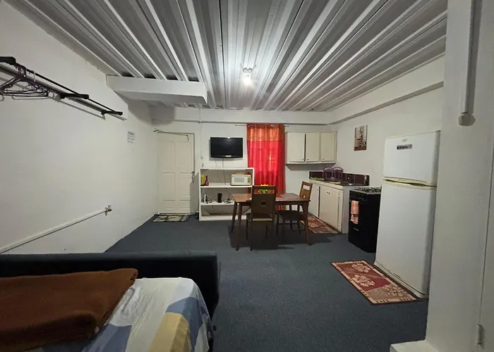 Alfred Apartments