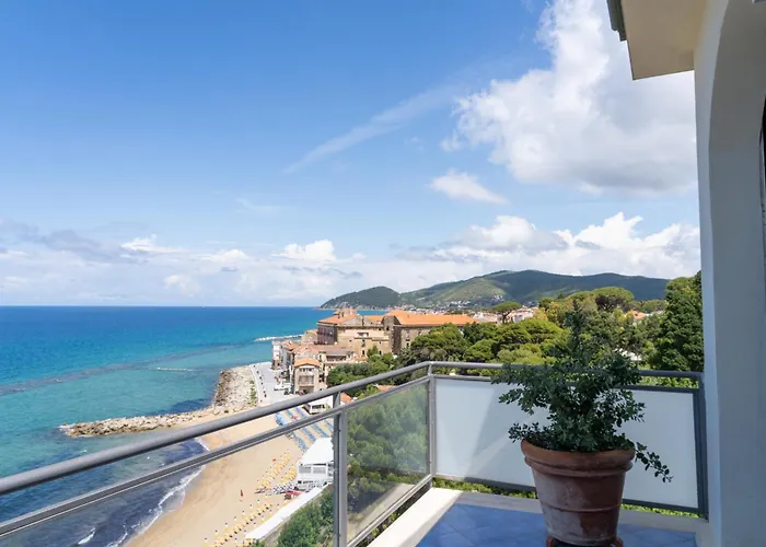 Hotel sulla spiaggia: Grand Hotel Santa Maria