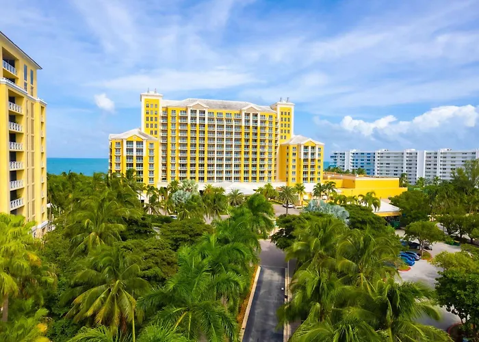 Lovely Deluxe Unit Located At Ritz Carlton - Key Biscayne!